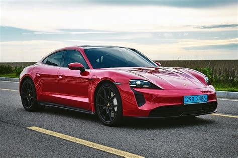10+ Mind-Blowing Luxury Electric Cars You Need to Know About (2023 Edition) 10+ Mind-Blowing Luxury Electric Cars You Need to Know About (2023 Edition)