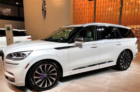 10 Ways to Level Up Your Luxury SUV Game with 3rd Row Elegance 10 Ways to Level Up Your Luxury SUV Game with 3rd Row Elegance
